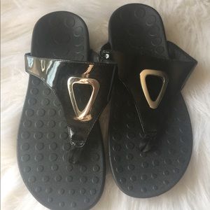 Vionic sandals good condition